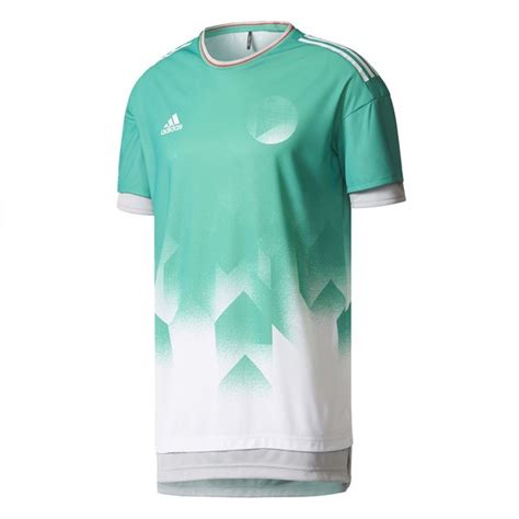 grünes adidas trikot tango